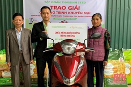 Mua lúa giống, một nông dân ở Thanh Hóa bất ngờ trúng thưởng xe máy
