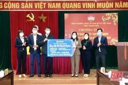 Tập đoàn Sun Group tặng 1.236 suất quà tết cho người nghèo tỉnh Thanh Hóa