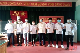Đảng bộ huyện Nga Sơn chú trọng công tác tạo nguồn, phát triển đảng viên trong các trường THPT