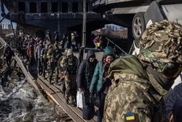 Ukraine và Nga tiến hành trao đổi tù binh theo thỏa thuận đàm phán