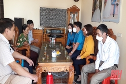 Liên đoàn Lao động tỉnh Thanh Hóa hỗ trợ người lao động có con bị đuối nước
