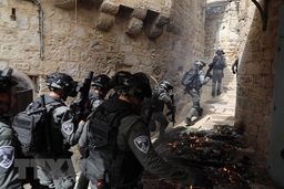 Đụng độ tái diễn giữa cảnh sát Israel và người Palestine ở đền Al-Aqsa