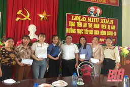 Liên đoàn Lao động huyện Như Xuân hỗ trợ đoàn viên bị ảnh hưởng bởi dịch COVID-19