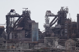 Nga thông báo 264 binh sỹ Ukraine tại nhà máy thép Azovstal đã ra hàng