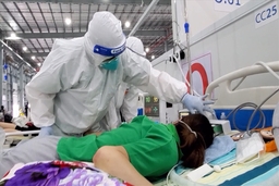 Dịp để sàng lọc đội ngũ cán bộ y tế công