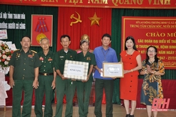 Công đoàn Bộ Công thương thăm, tặng quà tại Trung tâm chăm sóc, nuôi dưỡng người có công tỉnh Thanh Hoá
