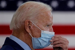 Tổng thống Mỹ Joe Biden vẫn dương tính với COVID-19