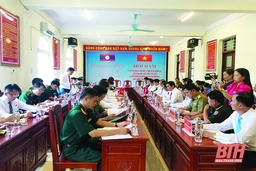 Mường Lát đẩy mạnh hoạt động đối ngoại với nước bạn Lào