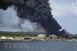Nhà máy điện lớn nhất Cuba ngừng hoạt động sau vụ cháy kho dầu