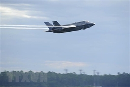 Hải quân Mỹ đặt hàng thêm 18 máy bay tiêm kích F-35