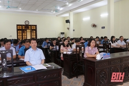 Lắng nghe, nắm bắt tình hình tư tưởng công nhân, viên chức, lao động
