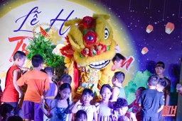 Náo nức vui hội Trung thu