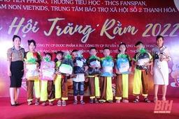 Đem ánh trăng rằm tỏa sáng nơi nơi