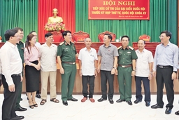 Đại tướng Lương Cường cùng các ĐBQH tỉnh Thanh Hóa tiếp xúc cử tri huyện Hậu Lộc