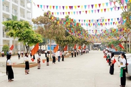 Chuyển Trường Dự bị Đại học Dân tộc Sầm Sơn về trực thuộc Ủy ban Dân tộc