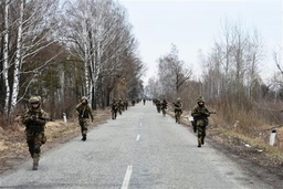 Ukraine đang tăng cường hiện diện quân sự ở biên giới với Belarus