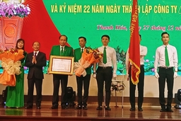 Mai Linh Thanh Hóa đón Huân chương Lao động hạng Nhì và kỷ niệm 22 năm thành lập