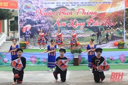 “Xuân biên phòng  -  ấm lòng dân bản” nơi vùng cao Mường Lát 