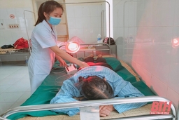 Bệnh viện Đa khoa huyện Mường Lát nỗ lực chăm sóc sức khỏe người dân