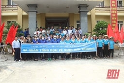 Xã Hoằng Đại ra quân tổng dọn vệ sinh môi trường