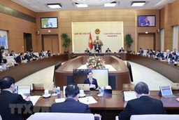 Khai mạc phiên họp thứ 21 của Ủy ban Thường vụ Quốc hội