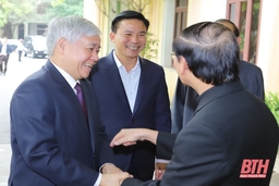 Chủ tịch Trung ương MTTQ Việt Nam Đỗ Văn Chiến thăm, chúc mừng Tòa giám mục Giáo phận Thanh Hóa nhân Đại lễ Phục sinh năm 2023