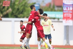 U19 Đông Á Thanh Hóa “đặt một chân” vào tứ kết Giải U19 quốc gia