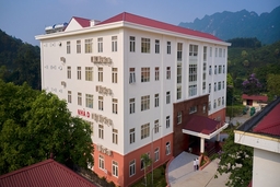 Tập đoàn Sun Group chuyển giao tòa nhà khám chữa bệnh hiện đại cho BVĐK Định Hóa (Thái Nguyên)