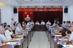 Ban Thường vụ Tỉnh ủy gặp mặt các đồng chí nguyên lãnh đạo tỉnh qua các thời kỳ
