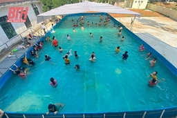 Những lớp học dành cho trẻ yếu thế