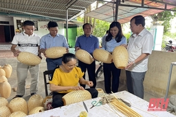 Nông dân Thanh Hóa thi đua sản xuất, kinh doanh giỏi, đoàn kết giúp nhau làm giàu và giảm nghèo bền vững