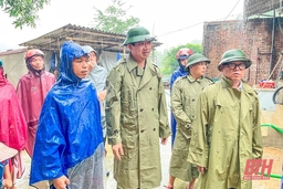 Phó Chủ tịch UBND tỉnh Lê Đức Giang kiểm tra công tác ứng phó với mưa lớn tại các huyện Quan Hóa, Bá Thước và Lang Chánh