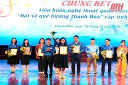 Liên hoan nghệ thuật quần chúng “Hát về quê hương Thanh Hoá”