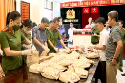 Khởi tố bị can đối tượng vận chuyển trái phép chất ma tuý