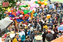 Nô nức đi chợ cầu may “có một không hai” ở xứ Thanh