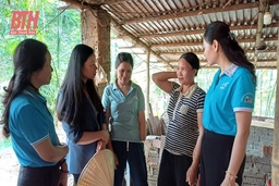 Tăng cường công tác vận động phụ nữ dân tộc thiểu số, phụ nữ có đạo trong tình hình hiện nay  