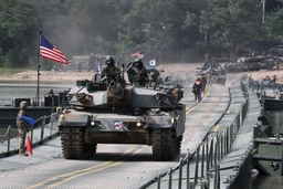 Hàn Quốc và Mỹ tổ chức tập trận vượt sông