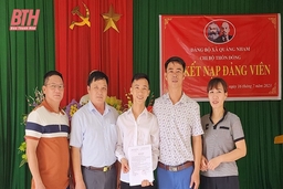 Phát triển đảng viên ở các xã ven biển huyện Quảng Xương