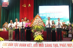 Phó Bí thư Tỉnh ủy Trịnh Tuấn Sinh dự Đại hội đại biểu các dân tộc thiểu số huyện Bá Thước lần thứ IV