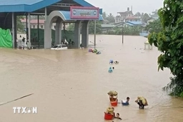 Hơn 30.000 người dân ở Myanmar phải sơ tán do lũ lụt