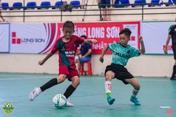 Cú trượt chân định mệnh khiến Quan Sơn dừng chân tại tứ kết lứa tuổi U10