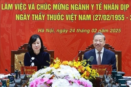 Thầy thuốc cần thể hiện trách nhiệm với cộng đồng và xã hội để thực sự là “Mẹ hiền”