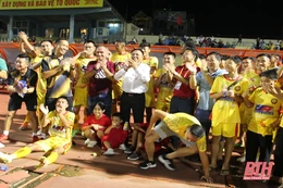 Thắng trận derby Bắc Trung Bộ, Đông Á Thanh Hóa được thưởng 1 tỷ đồng