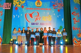 Ấm áp Chương trình “Tết sum vầy - Xuân chia sẻ” năm 2024 tại Hậu Lộc