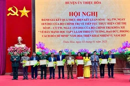 Gương sáng giáo viên học tập và làm theo Bác