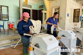 Biến phế phẩm nông nghiệp thành sợi tơ xuất khẩu