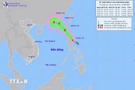 Áp thấp nhiệt đới đi vào Biển Đông, khả năng mạnh lên thành bão