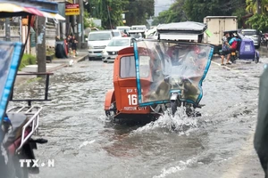 Philippines đối mặt với áp thấp và bão mới sau lũ lụt nghiêm trọng
