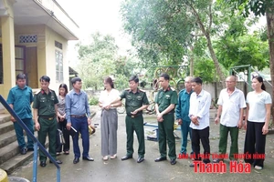 Bộ CHQS tỉnh khảo sát mô hình và động viên đơn vị làm công tác dân vận