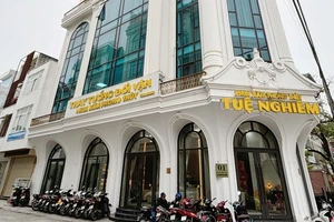 Công an tìm bị hại liên quan cơ sở phun xăm phong thủy Tuệ Nghiêm